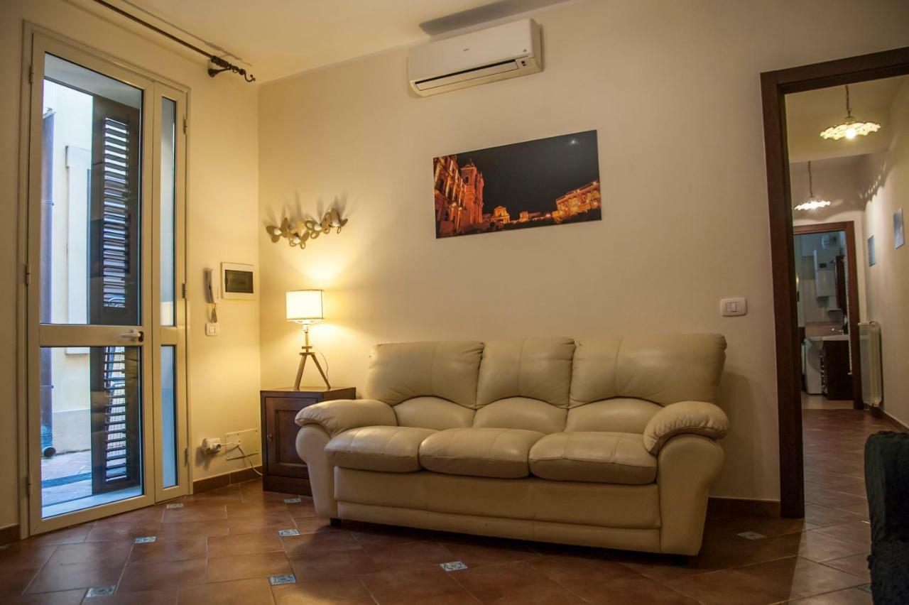 דירות נוטו La Lanterna Casa Vacanze מראה חיצוני תמונה