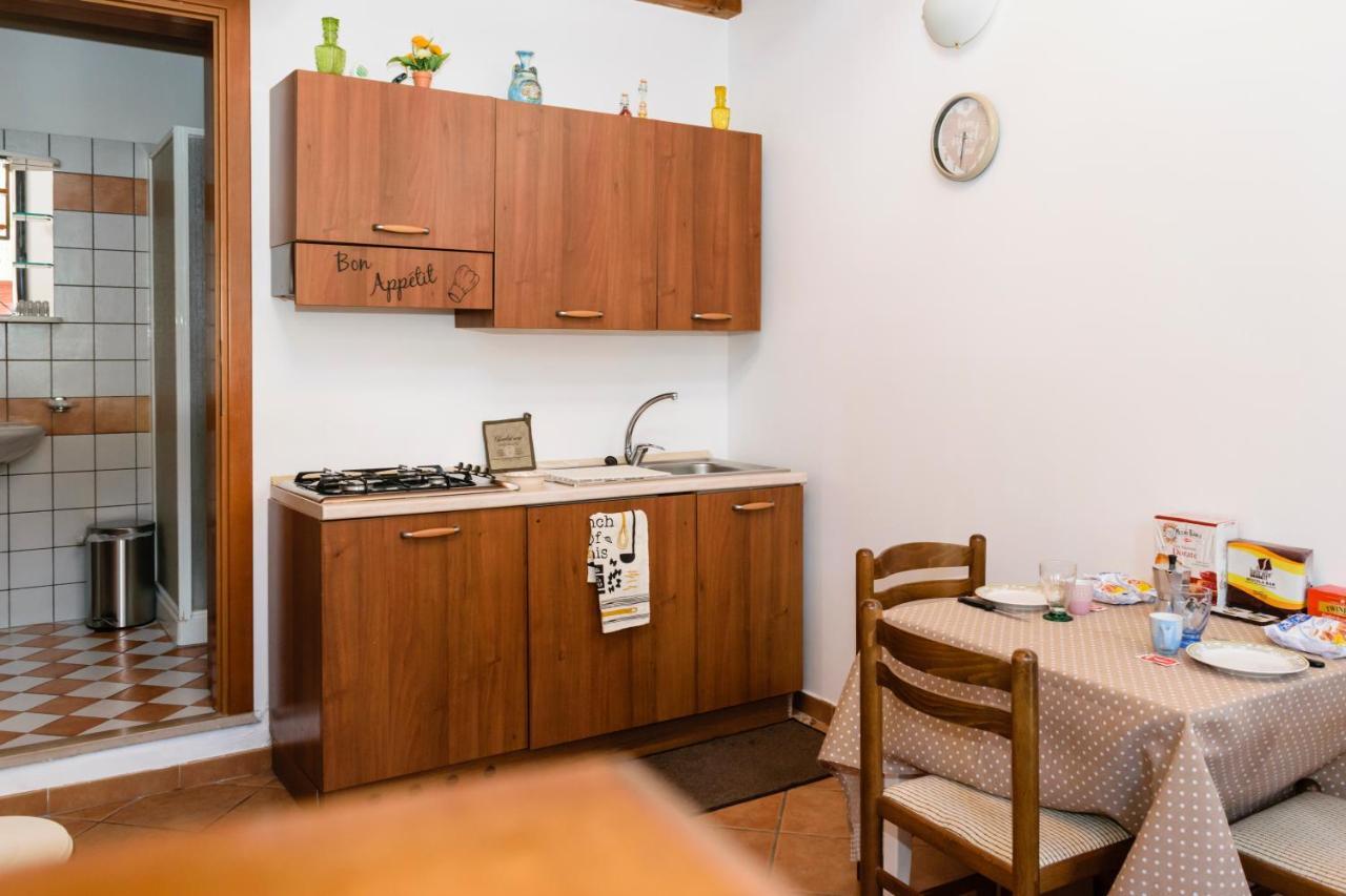 דירות נוטו La Lanterna Casa Vacanze מראה חיצוני תמונה